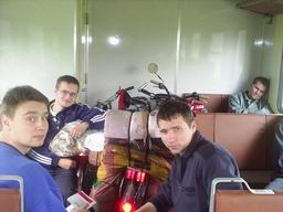 Едем в Черняховск. На фото Сергей Акифьев, Андрей Долгопалец, Григорий Матюшев