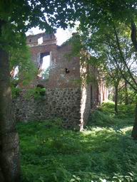 Развалины замка Заалау Самбийского епископа в Каменском. Основан в 1352 г. Первая остановка