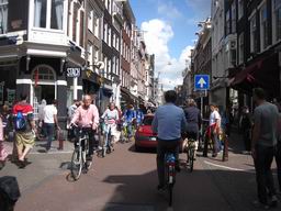 Движуха в центре Амстердама