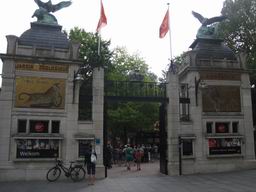 Антверпенский зоопарк,один из старейших (основан в 1843 году) и наиболее знаменитых зоопарков в мире