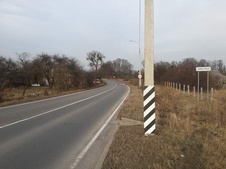 Въезжаем в Заборье.