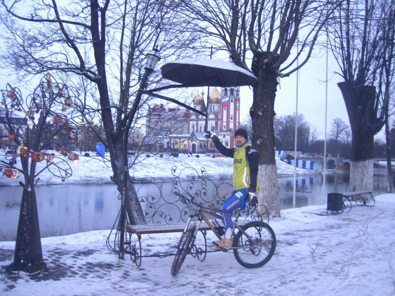 Андрей Рудько с зонтиком