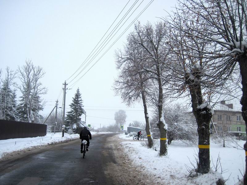 Пос. Пограничный. Сворачиваем с асфальта в снег