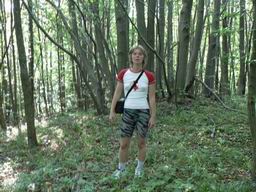 Екатерина Кошель на горе Дозор - самой высокой точке Калининградской области (230 м.)