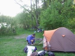 Ставим палатки