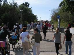Паланга. Прорываемся сквозь толпу к морю