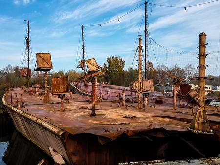 Кладбище кораблей. Плавучие мишени.