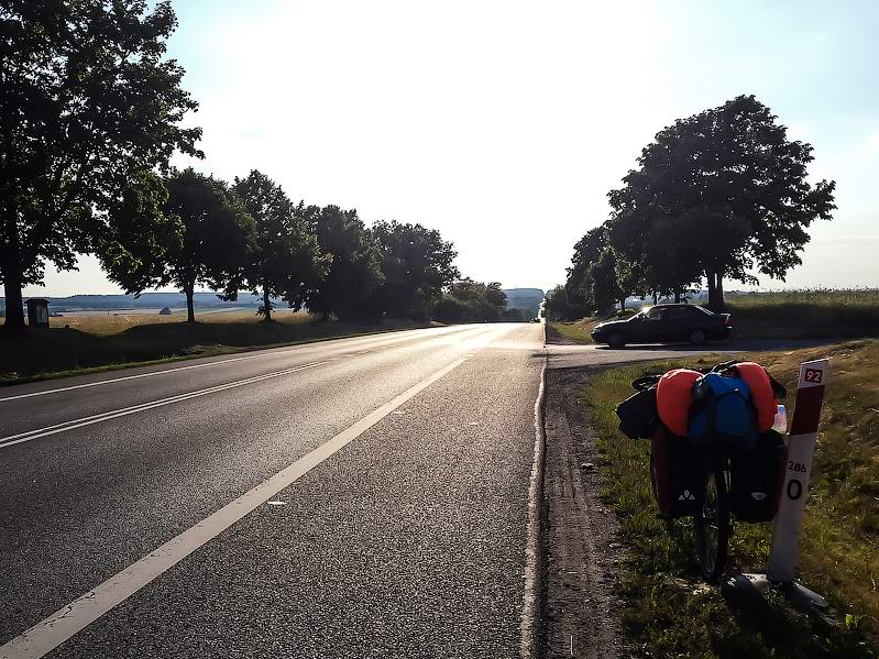 <a href='http://koenigbicycle.ru/js/ymapload/mapload.htm?maps/v1538tr.kml&52.1744444444444&18.4111111111111&17&hybrid'><img src='/images/Yandex_Maps_logo_25px.gif'></a> <a href='https://www.google.com/maps?z=15&t=h&q=52.1744444444444,18.4111111111111' target='_blank'><img src='/images/25px-Google_Maps_icon.jpg'></a>