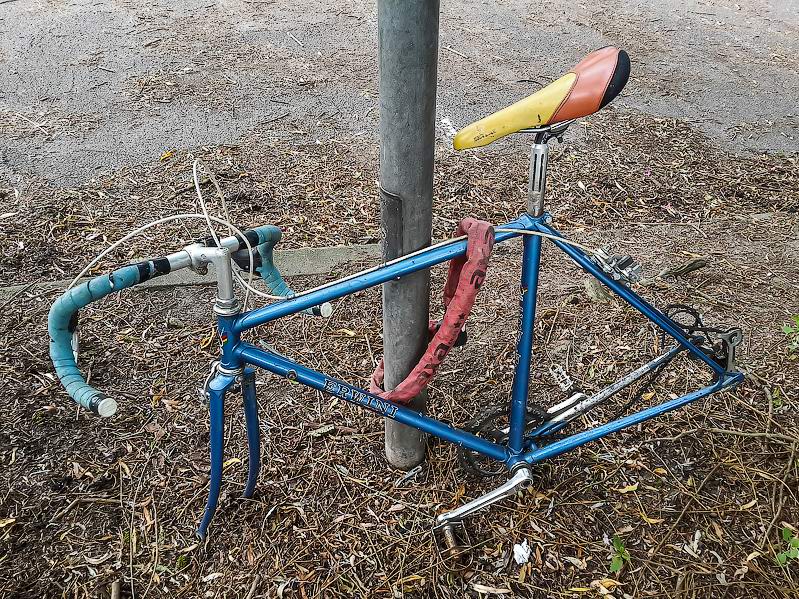 <a href='http://koenigbicycle.ru/js/ymapload/mapload.htm?maps/v1538tr.kml&50.8713888888889&4.68666666666667&17&hybrid'><img src='/images/Yandex_Maps_logo_25px.gif'></a> <a href='https://www.google.com/maps?z=15&t=h&q=50.8713888888889,4.68666666666667' target='_blank'><img src='/images/25px-Google_Maps_icon.jpg'></a>