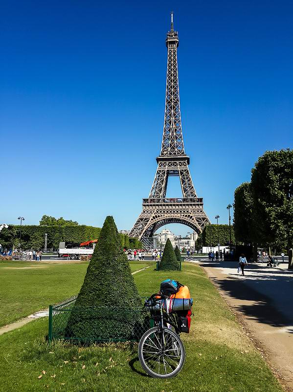 <a href='http://koenigbicycle.ru/js/ymapload/mapload.htm?maps/v1538tr.kml&48.8555555555556&2.29916666666667&17&hybrid'><img src='/images/Yandex_Maps_logo_25px.gif'></a> <a href='https://www.google.com/maps?z=15&t=h&q=48.8555555555556,2.29916666666667' target='_blank'><img src='/images/25px-Google_Maps_icon.jpg'></a>