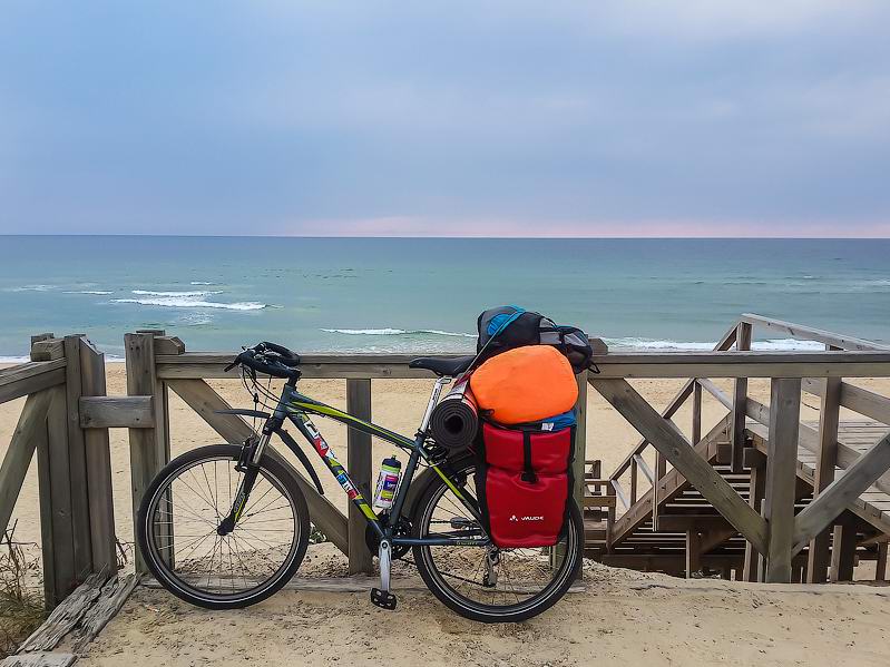 <a href='http://koenigbicycle.ru/js/ymapload/mapload.htm?maps/v1538tr.kml&44.2097222222222&-1.29861111111111&17&hybrid'><img src='/images/Yandex_Maps_logo_25px.gif'></a> <a href='https://www.google.com/maps?z=15&t=h&q=44.2097222222222,-1.29861111111111' target='_blank'><img src='/images/25px-Google_Maps_icon.jpg'></a>