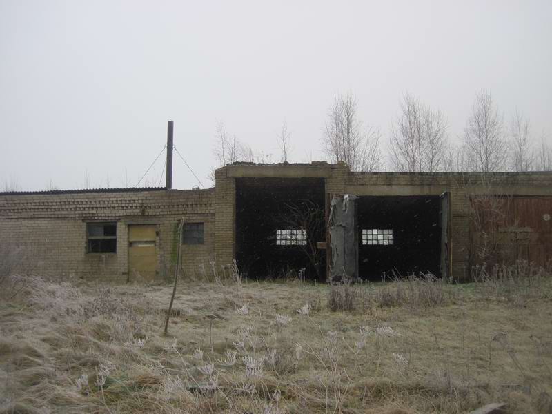 Всё заброшено