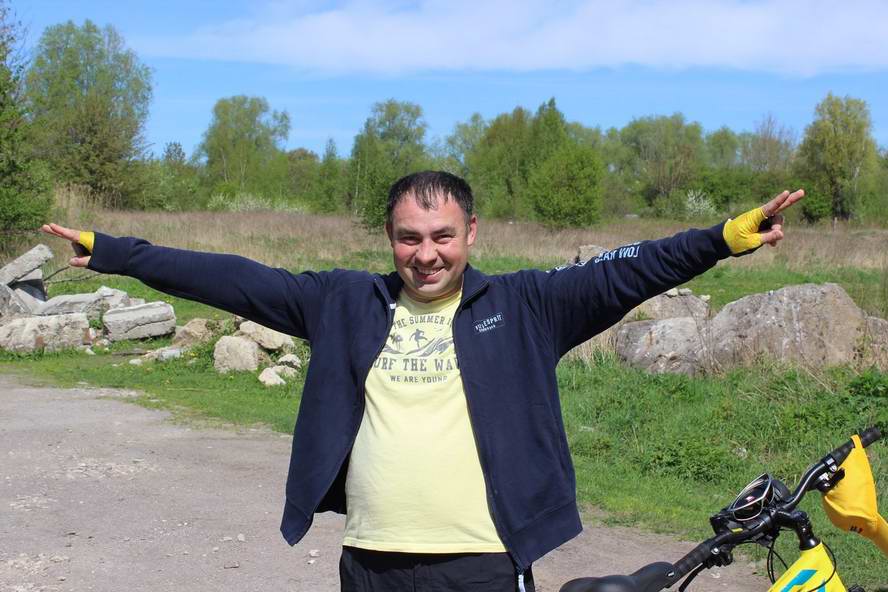 Как всегда самый позитивный участник Савин Артем. 'Там где мы, там победа' - морская пехота. 'Там где музыка-там Артем'-Савин Артем )))