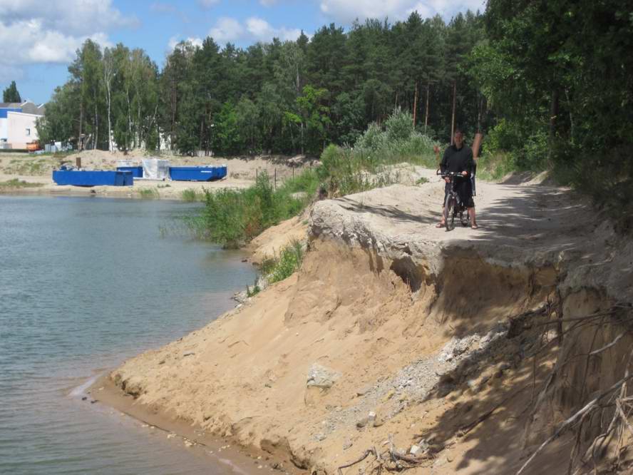 Андриана Мезенова на краю обрыва