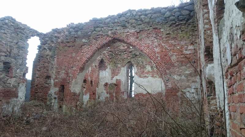 Внутренний вид, кирпичная арка