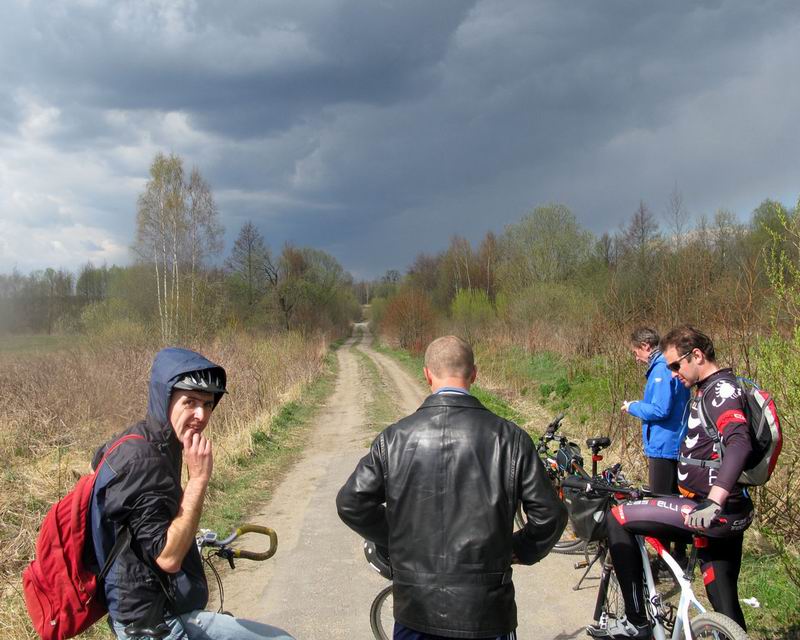 Готовимся к проезду через лес.
