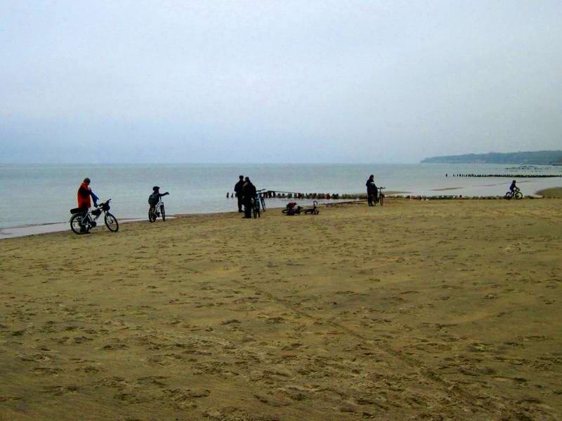 Выехали на пляж