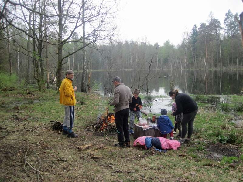 Развели костёр