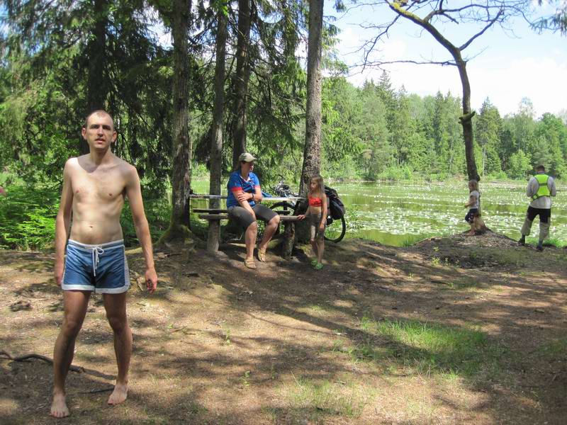 Остановка на треугольном озере
