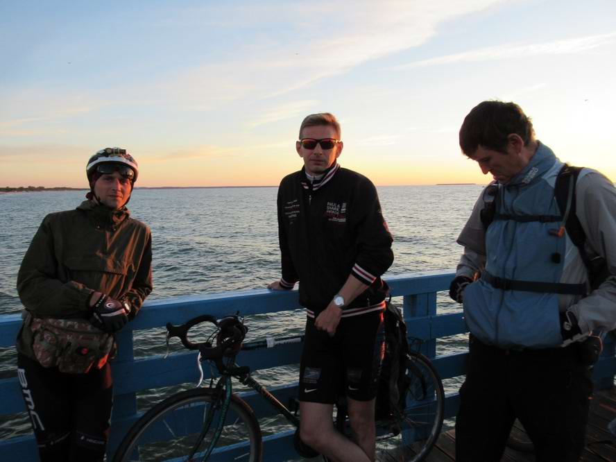 в Зелеке на пирсе.