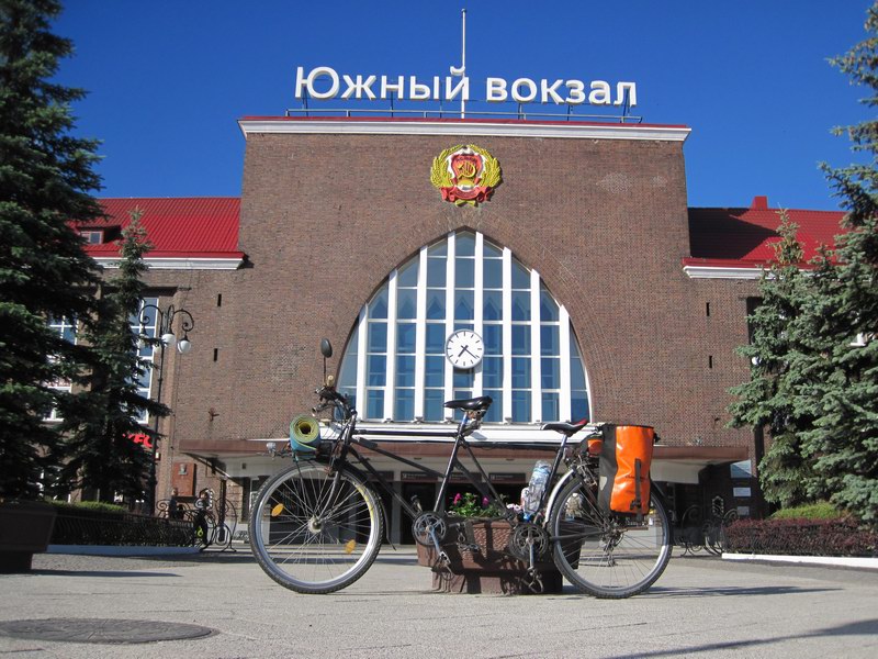 Злой чёрный тандем на Южном вокзале