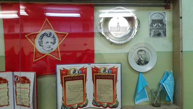 Стенд с почётными грамотами