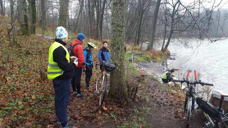 Остановка на озере Ханьча