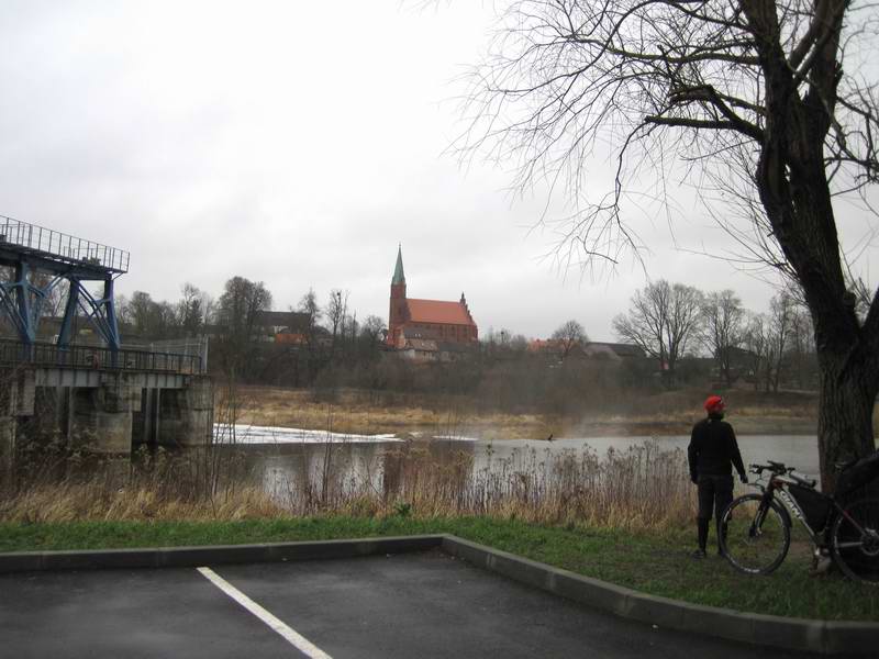 Водопад, кирха, Алексей Кулеш и велосипед в Краснознаменске