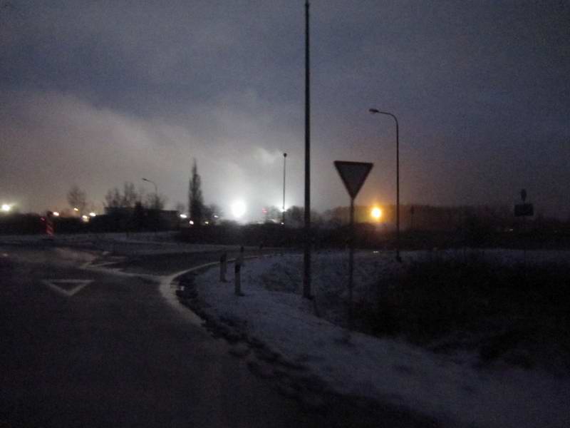Впереди - аэропорт Храброво