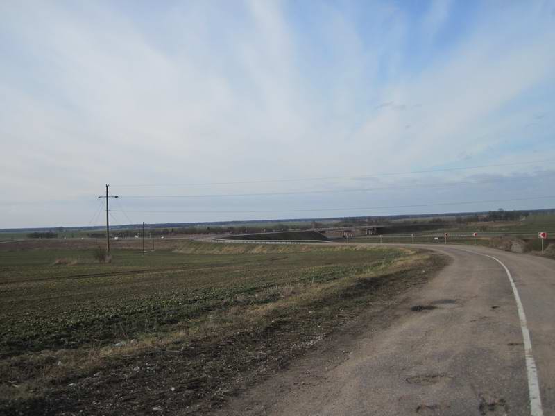 16:55. Подъезжаем к пересечению с трассой А229 <a href='http://koenigbicycle.ru/js/ymapload/mapload.htm?maps/v2110tr.kml&54.668260615&20.942162077&17&hybrid'><img src='/images/Yandex_Maps_logo_25px.gif'></a> <a href='https://www.google.com/maps?z=15&t=h&q=54.668260615,20.942162077' target='_blank'><img src='/images/25px-Google_Maps_icon.jpg'></a>