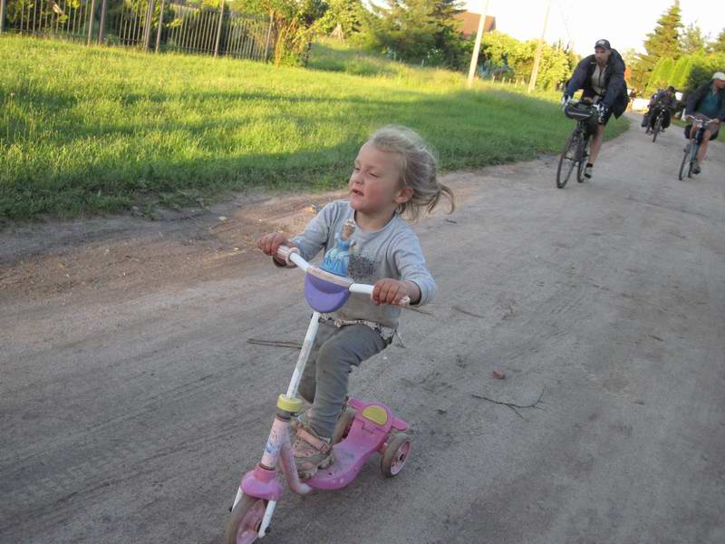 Немного проехали с нами