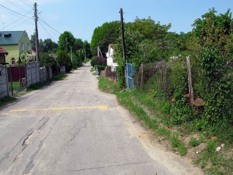 Пересекли Мамоновскую трассу и едем по ул. Комсомольской к заливу.