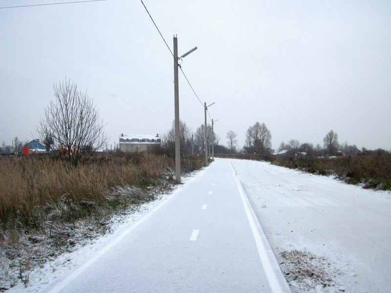 Еду по велодорожке по ул. Новой