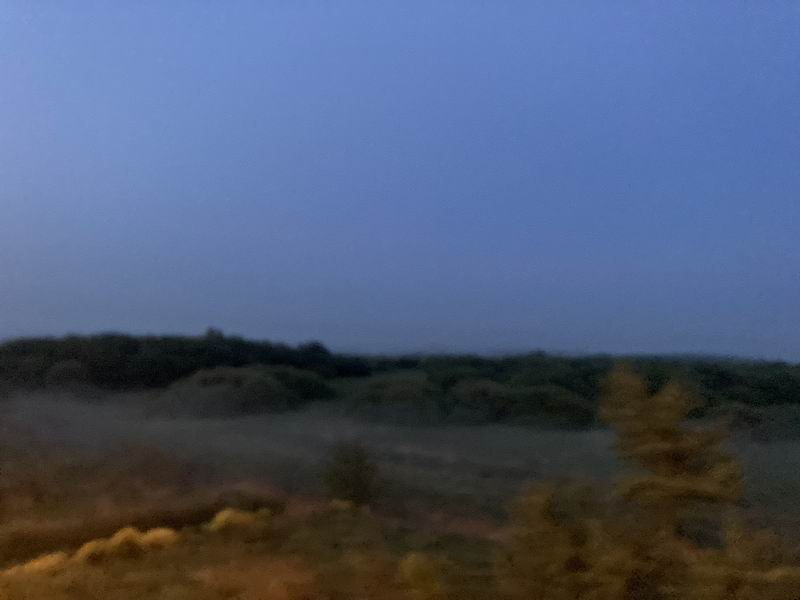 Светает