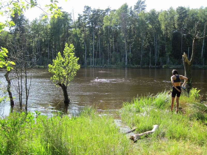 Купальная остановка на озере Узком