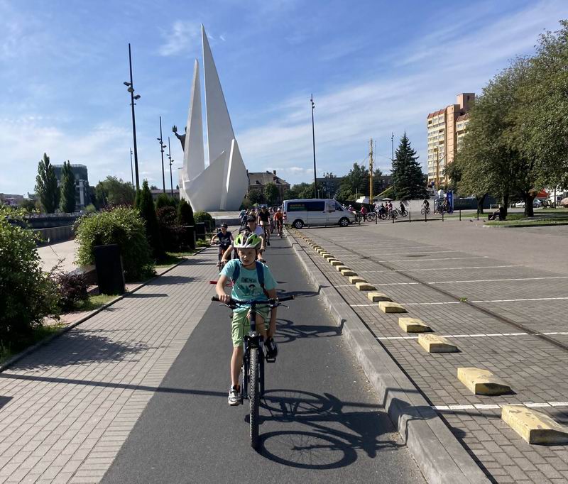 Свернули к с-к _Юность_