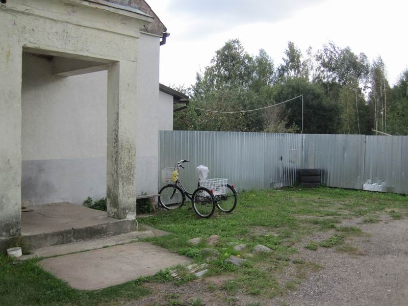 Припаркованный трайк в Сосновке