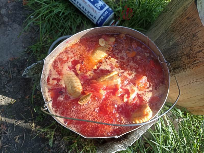 На ужин борщ с курицей