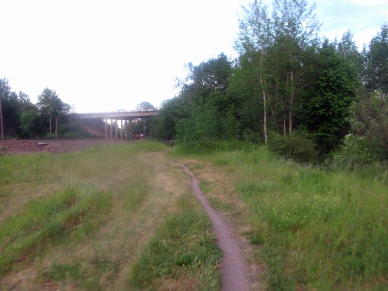 Дорога вдоль ж. дороги.