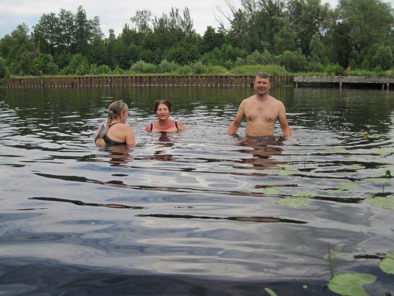 Переплывшие реку своим ходом участники