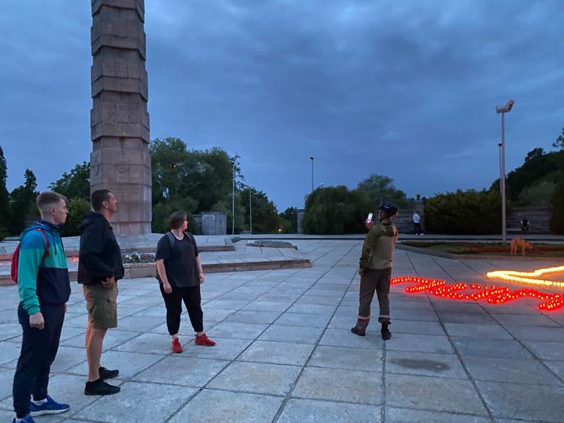 Участники пробега на мемориале