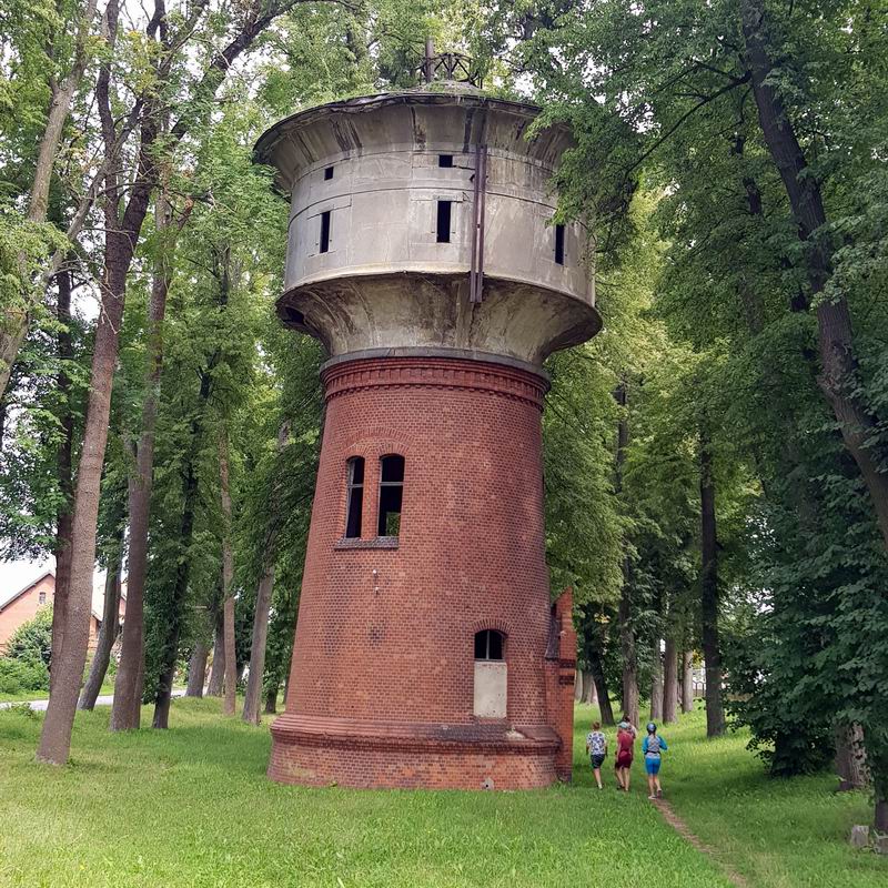 Идём смотреть водонапорную башню