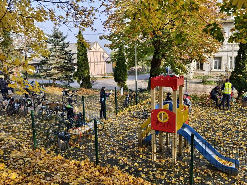 Детская площадка у кирхи Рудау