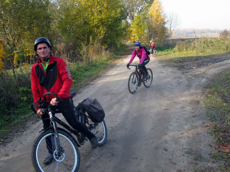 Выезжаем на перекрёсток.