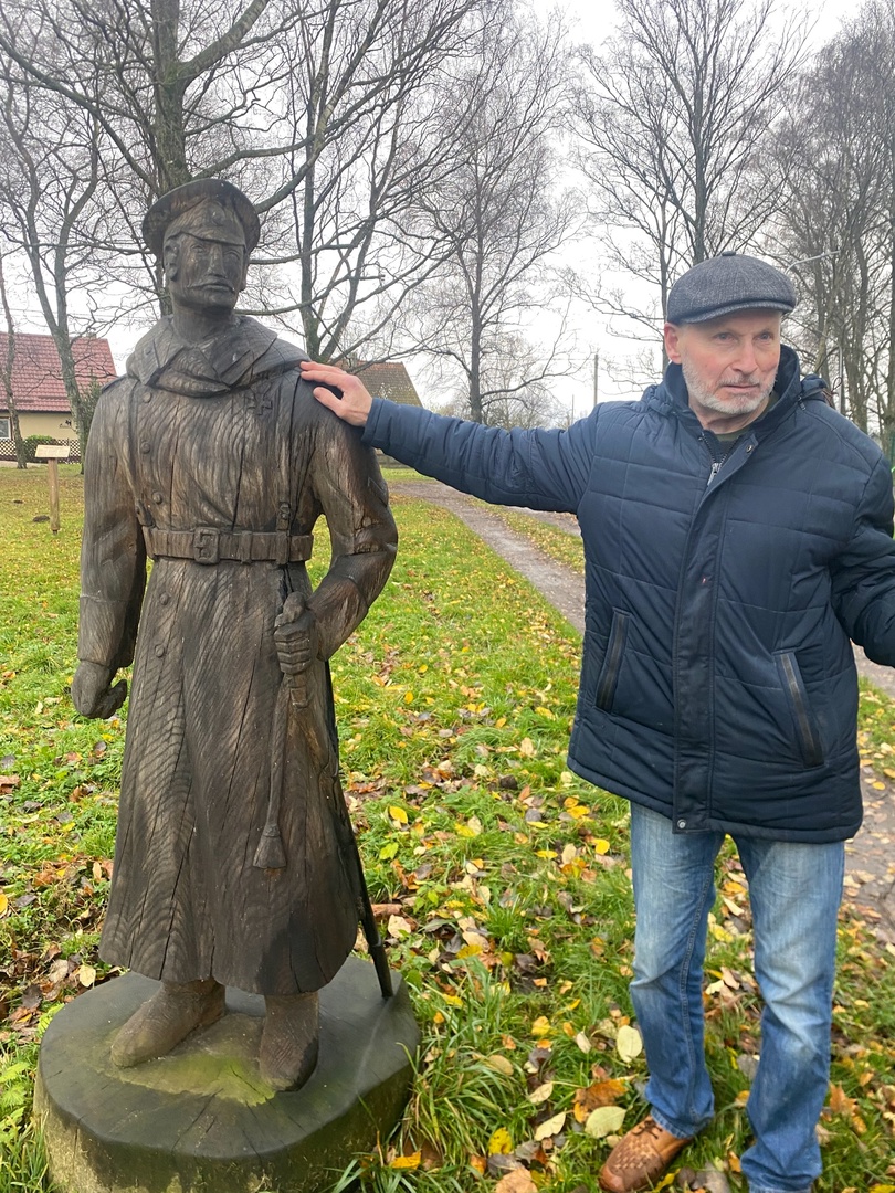 Говорят, что похожи)