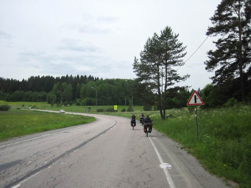 Едем
