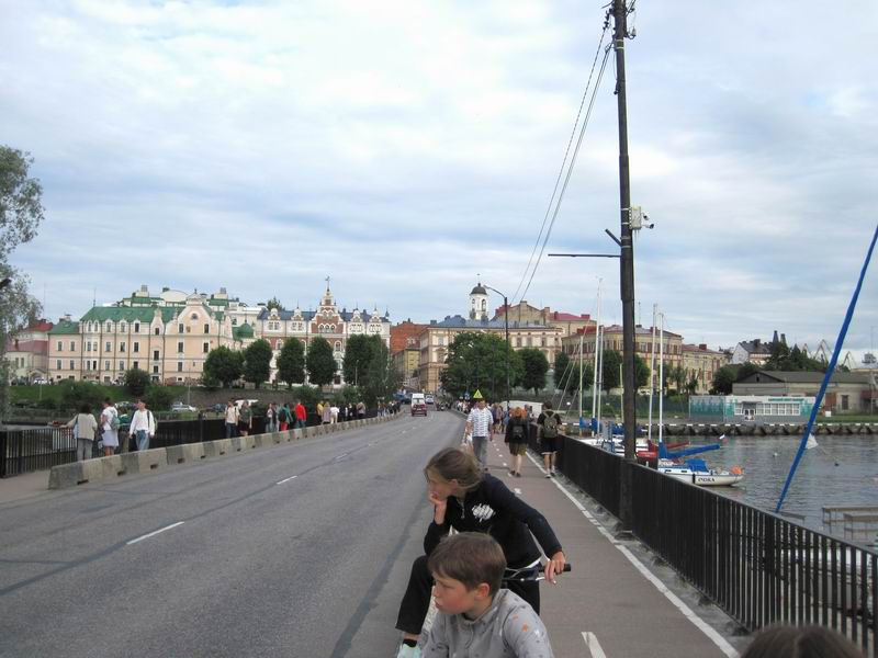 Крепостной мост. Вид в сторону Старого города