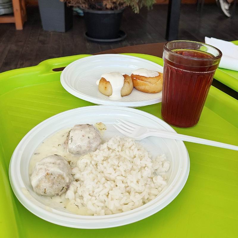 Быстро, вкусно, недорого.