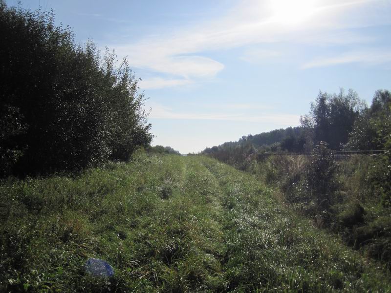 Грунтовка вдоль железной дороги