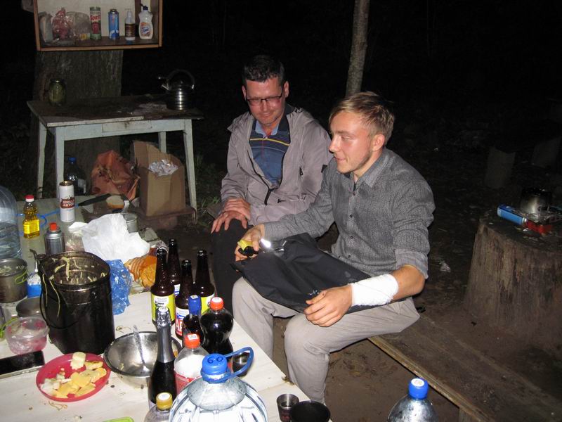 К нам на машине приехал Кирилл Белоглазов